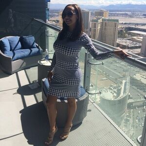 🌟 Michael Kors Short Dress - Size XS - Long sleeve